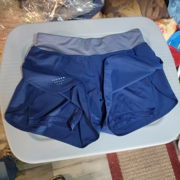 Avia womens work out shorts. 4/6 - Picture 2 of 6